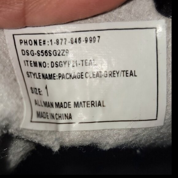 DSG Soccer Cleats - Picture 3 of 5